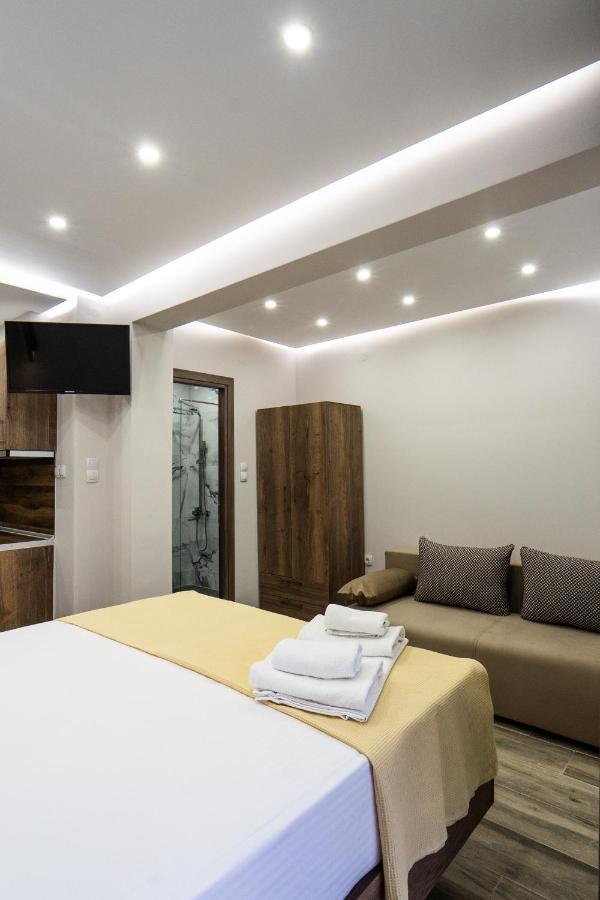 Nikolaidis Apartments Nea Plagia Exterior photo